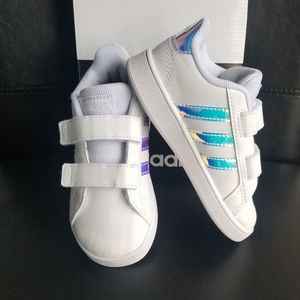 Adidas toddler girl sneakers Sz8